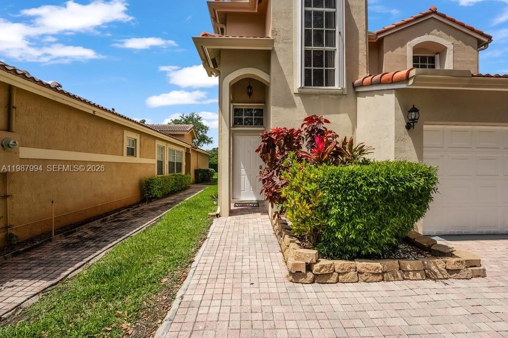 LAKES OF WESTERN PINES RE - Residential
