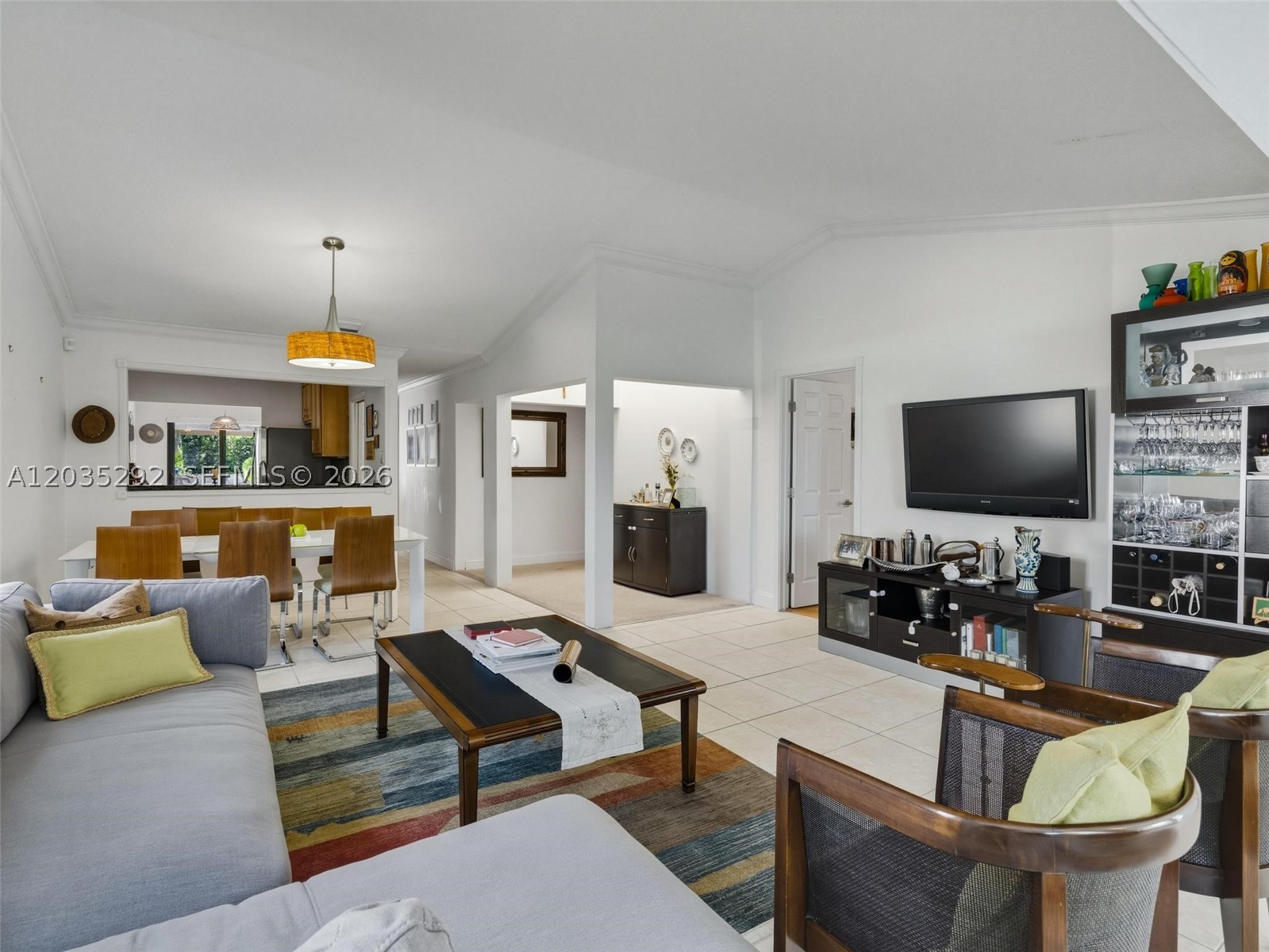 KINGS COURT WEST - Residential Lease