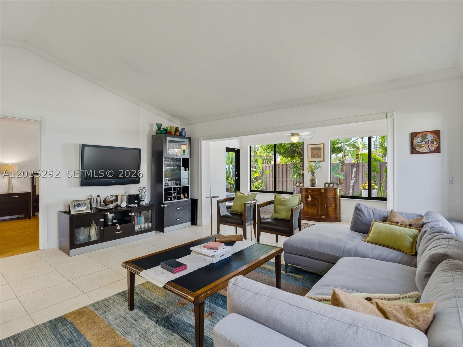 KINGS COURT WEST - Residential Lease
