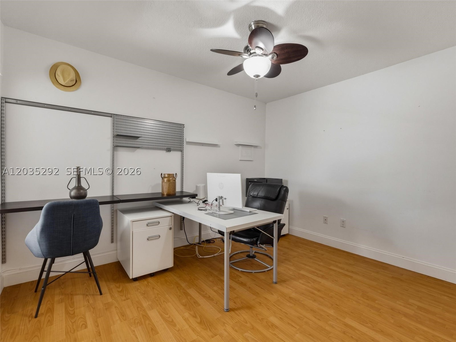 KINGS COURT WEST - Residential Lease