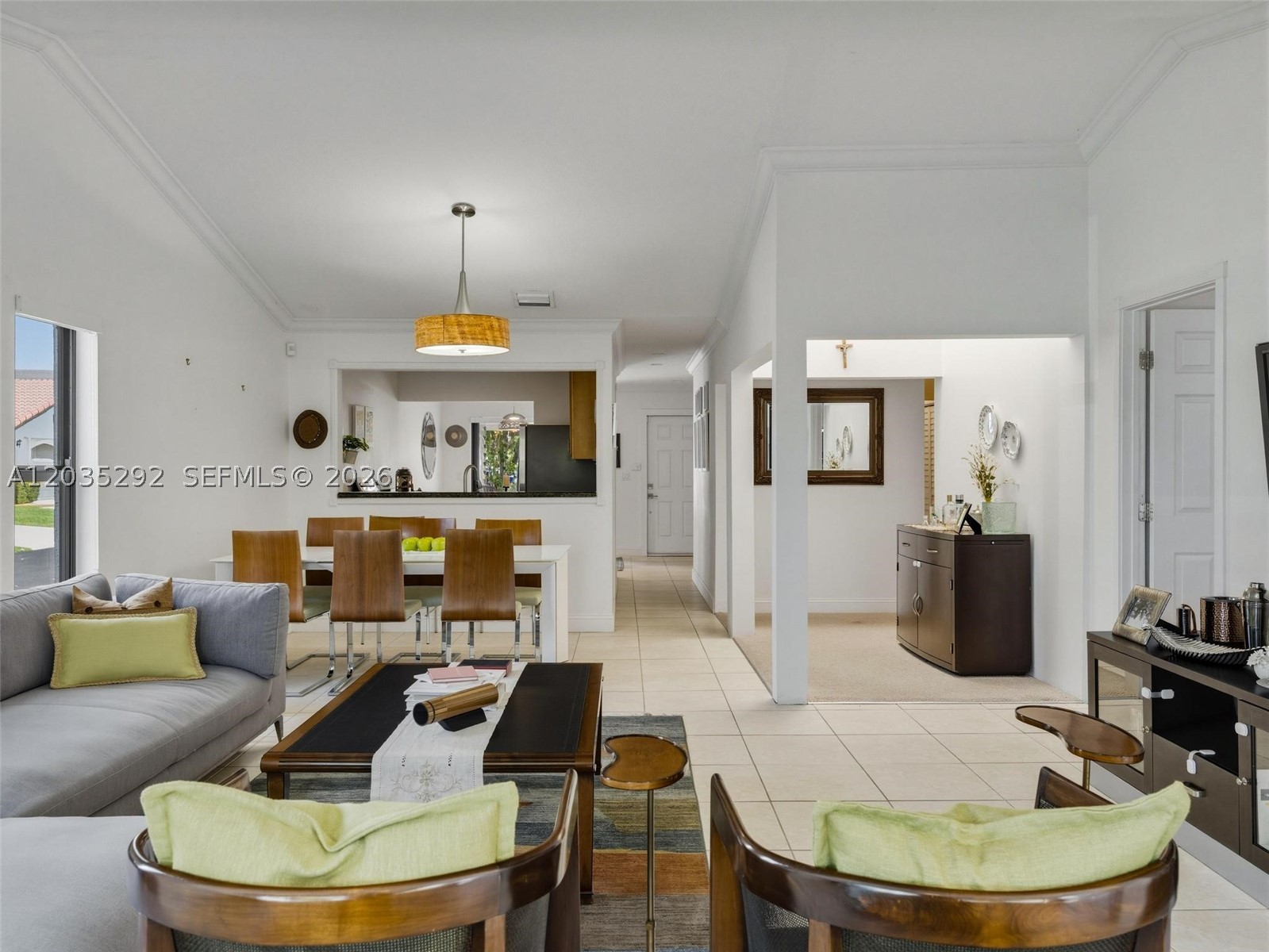 KINGS COURT WEST - Residential Lease
