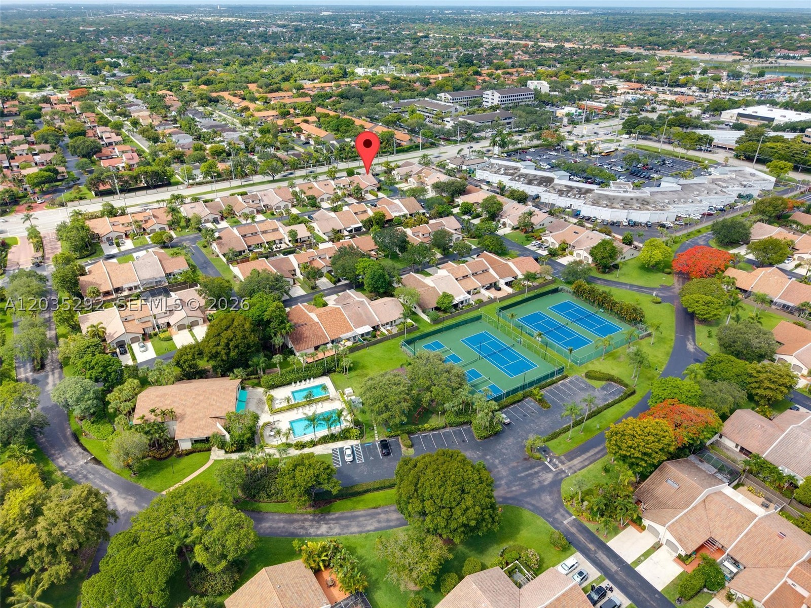 KINGS COURT WEST - Residential Lease