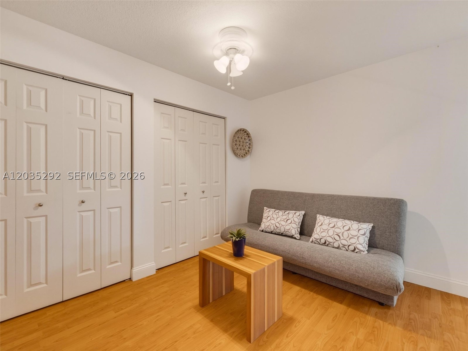 KINGS COURT WEST - Residential Lease