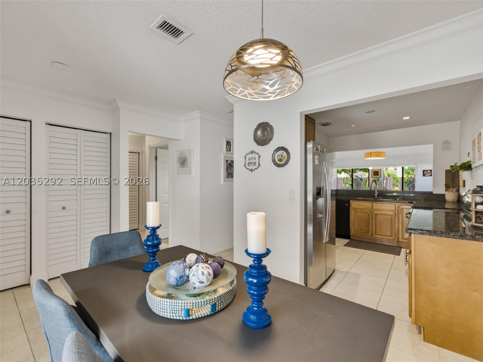 KINGS COURT WEST - Residential Lease