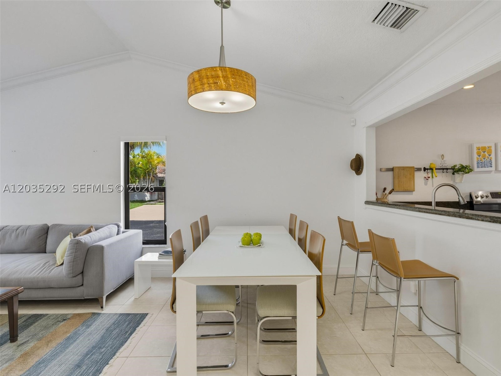 KINGS COURT WEST - Residential Lease