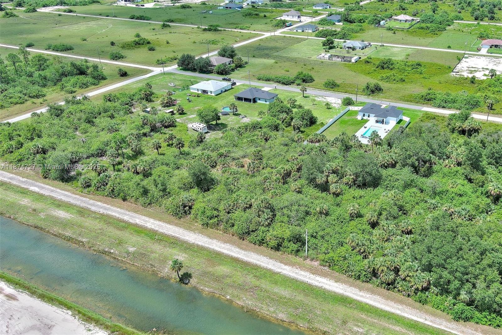 LEHIGH ACRES - Land