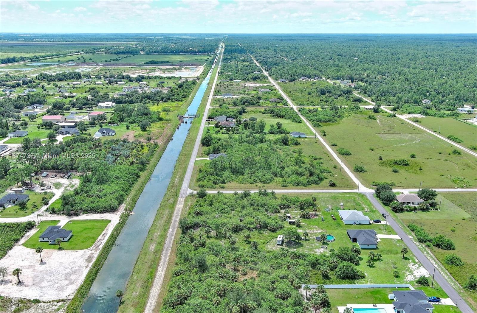 LEHIGH ACRES - Land