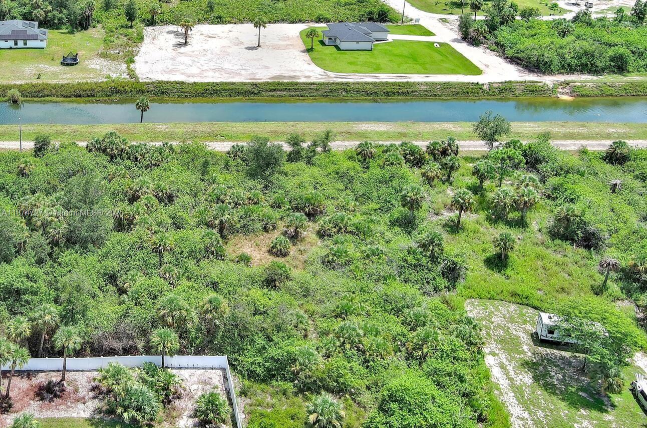 LEHIGH ACRES - Land