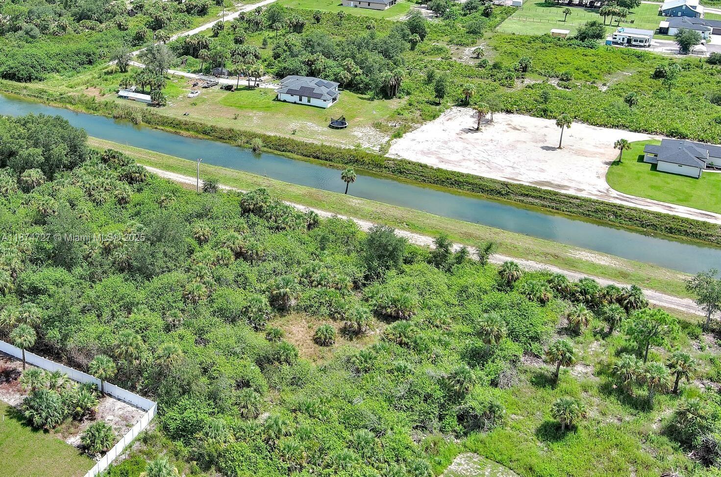 LEHIGH ACRES - Land