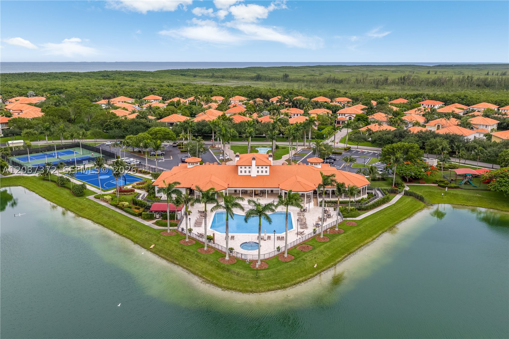 CUTLER CAY - Residential