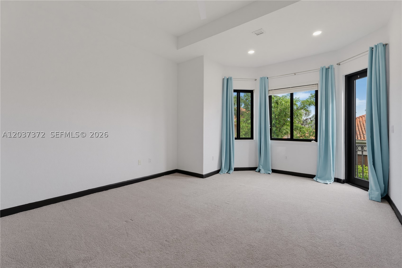 CUTLER CAY - Residential