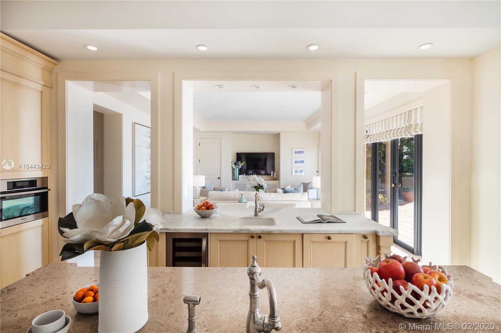 SAN MARINO ISLAND - Residential