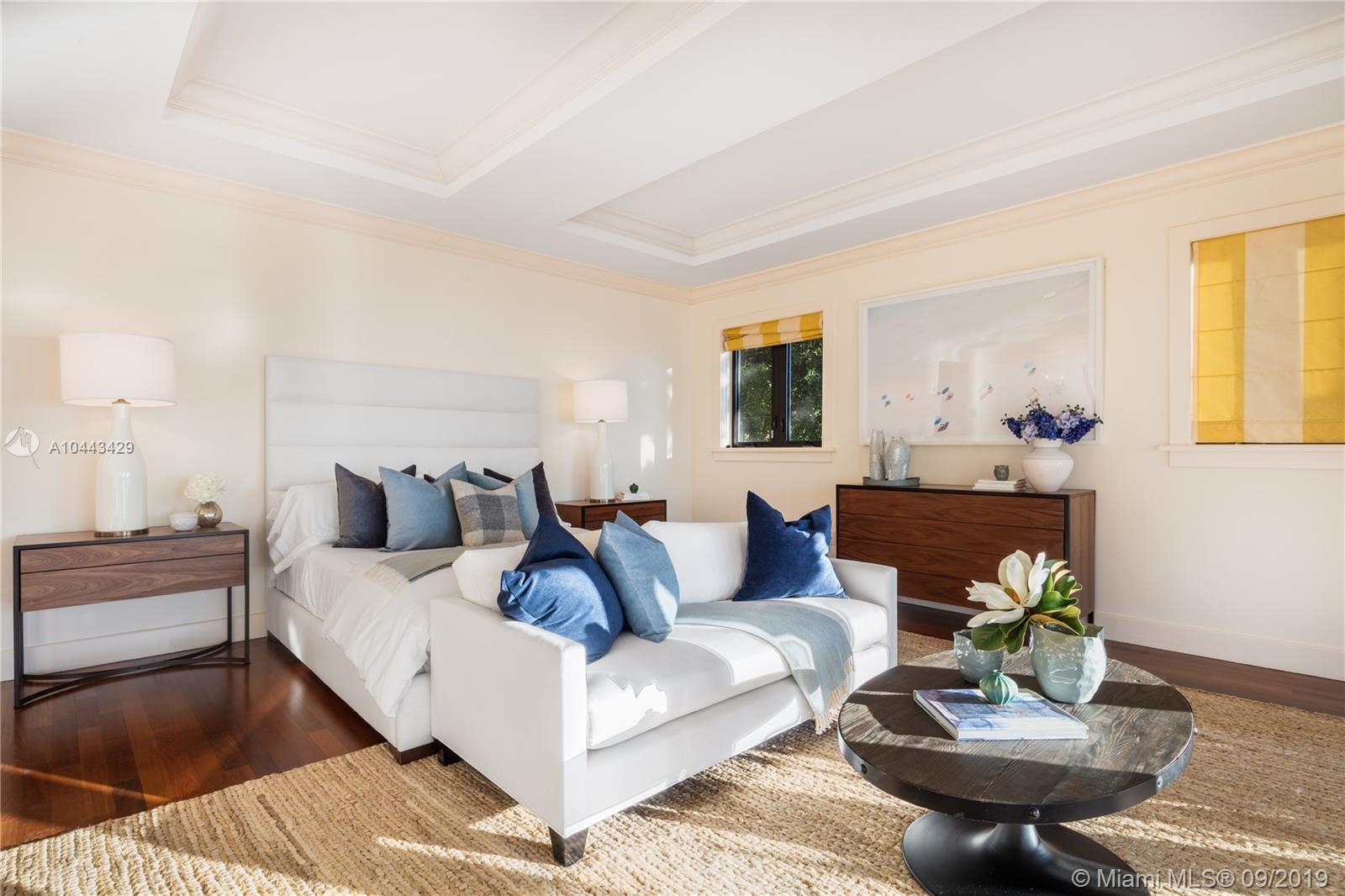 SAN MARINO ISLAND - Residential