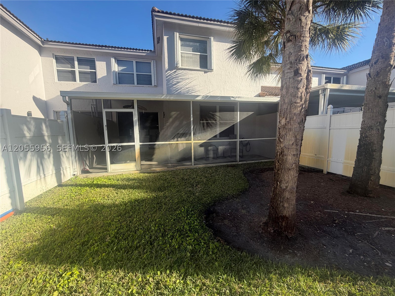 PEMBROKE SHORES 157-22 B - Residential