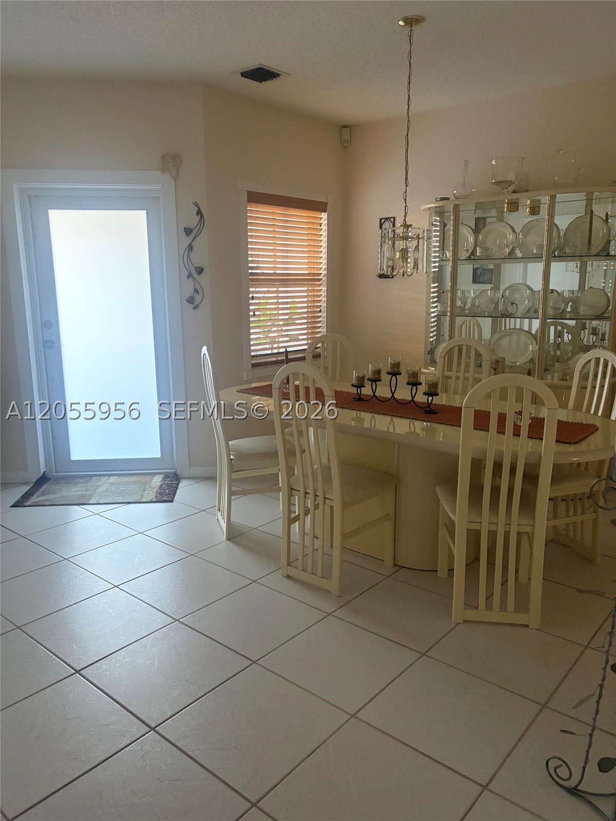 PEMBROKE SHORES 157-22 B - Residential