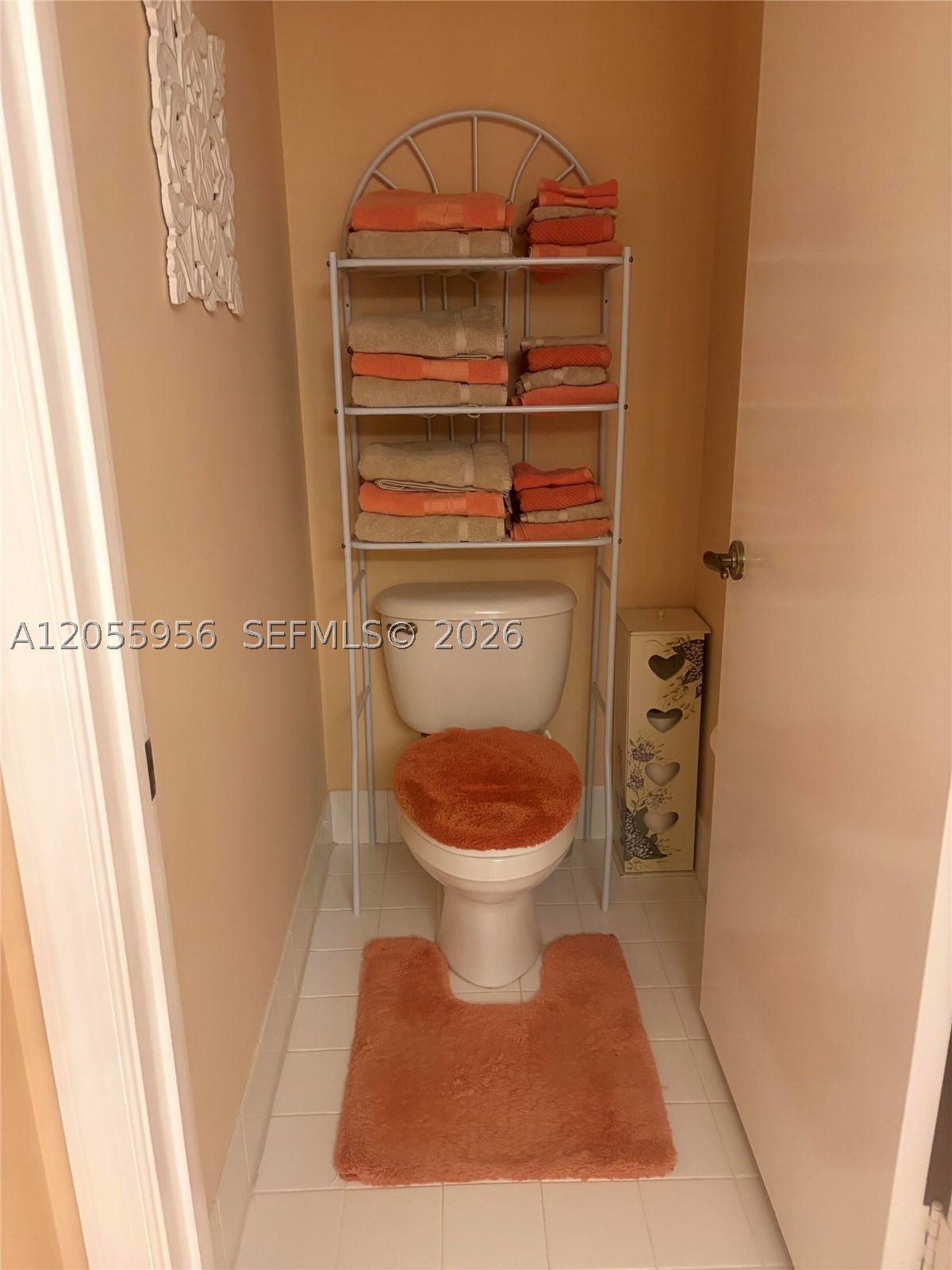 PEMBROKE SHORES 157-22 B - Residential