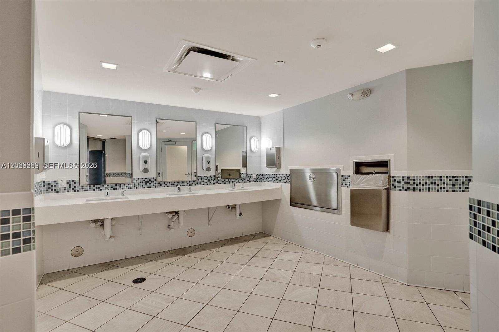 OLYMPUS CONDO PHASE - Residential Lease
