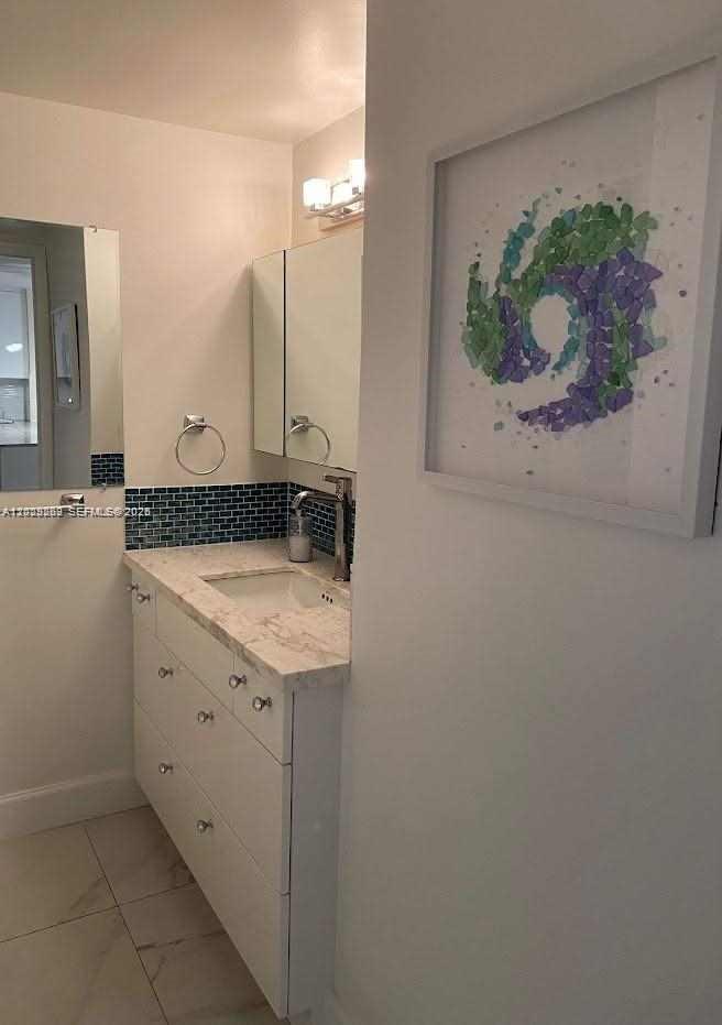 OLYMPUS CONDO PHASE - Residential Lease