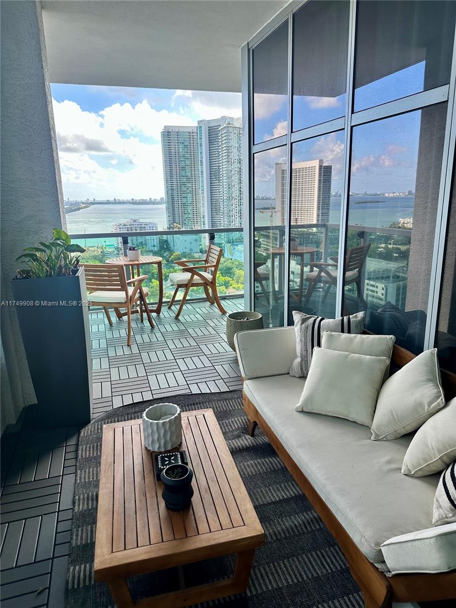 FOUR MIDTOWN MIAMI CONDO - Residential Lease