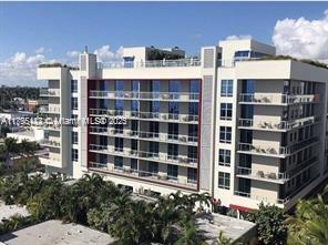 COSTA HOLLYWOOD CONDO - Residential