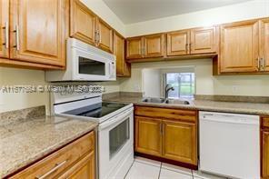 CYPRESS AT WOODMONT III - Residential Lease