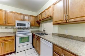 CYPRESS AT WOODMONT III - Residential Lease