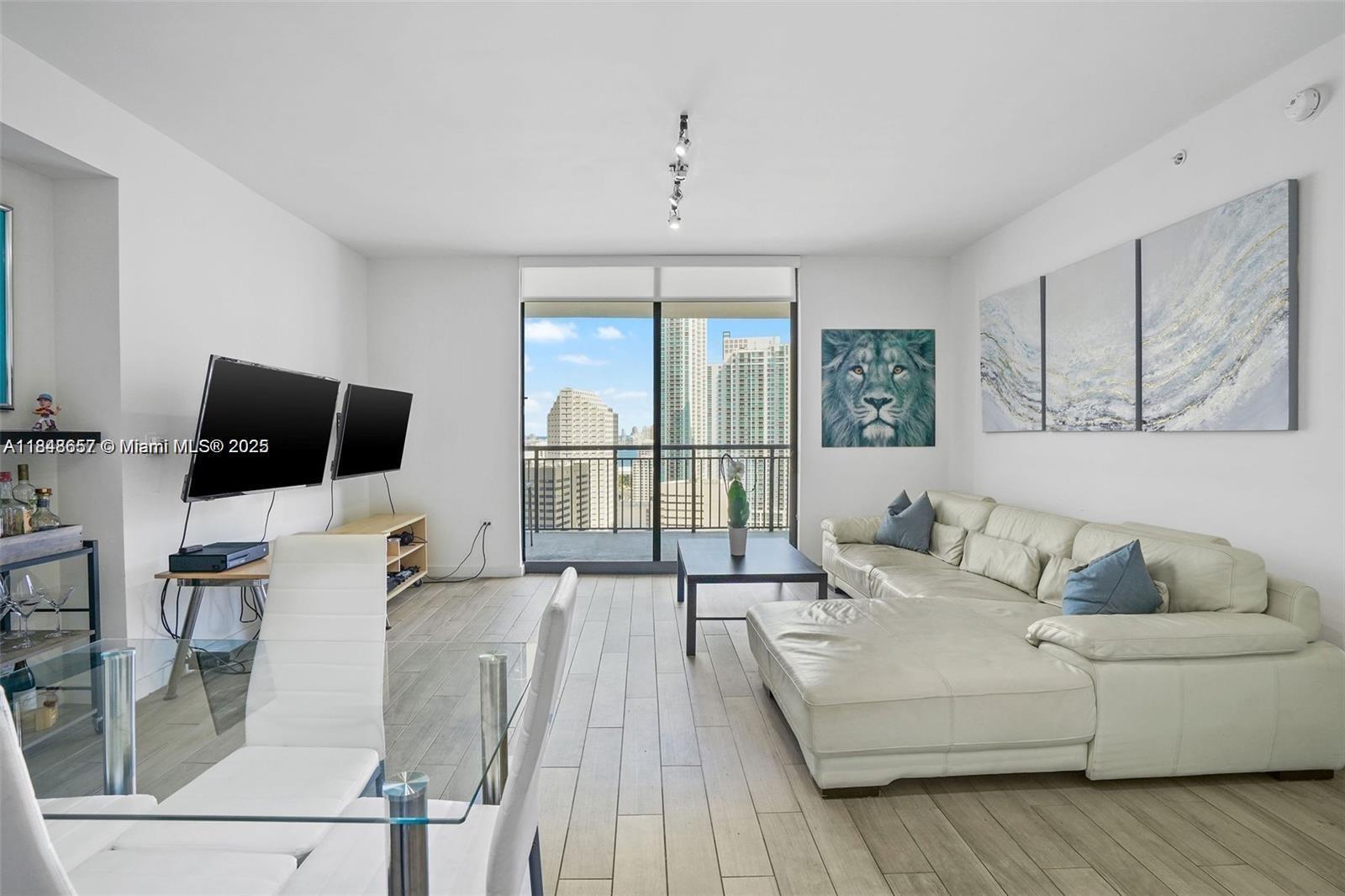 NINE AT MARY BRICKELL VIL - Residential