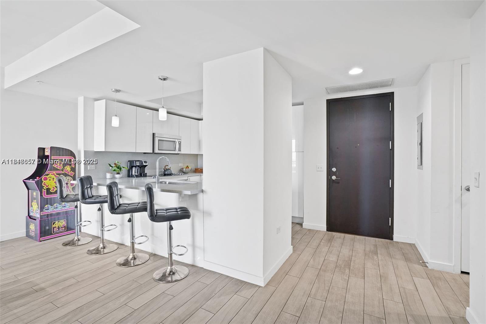 NINE AT MARY BRICKELL VIL - Residential