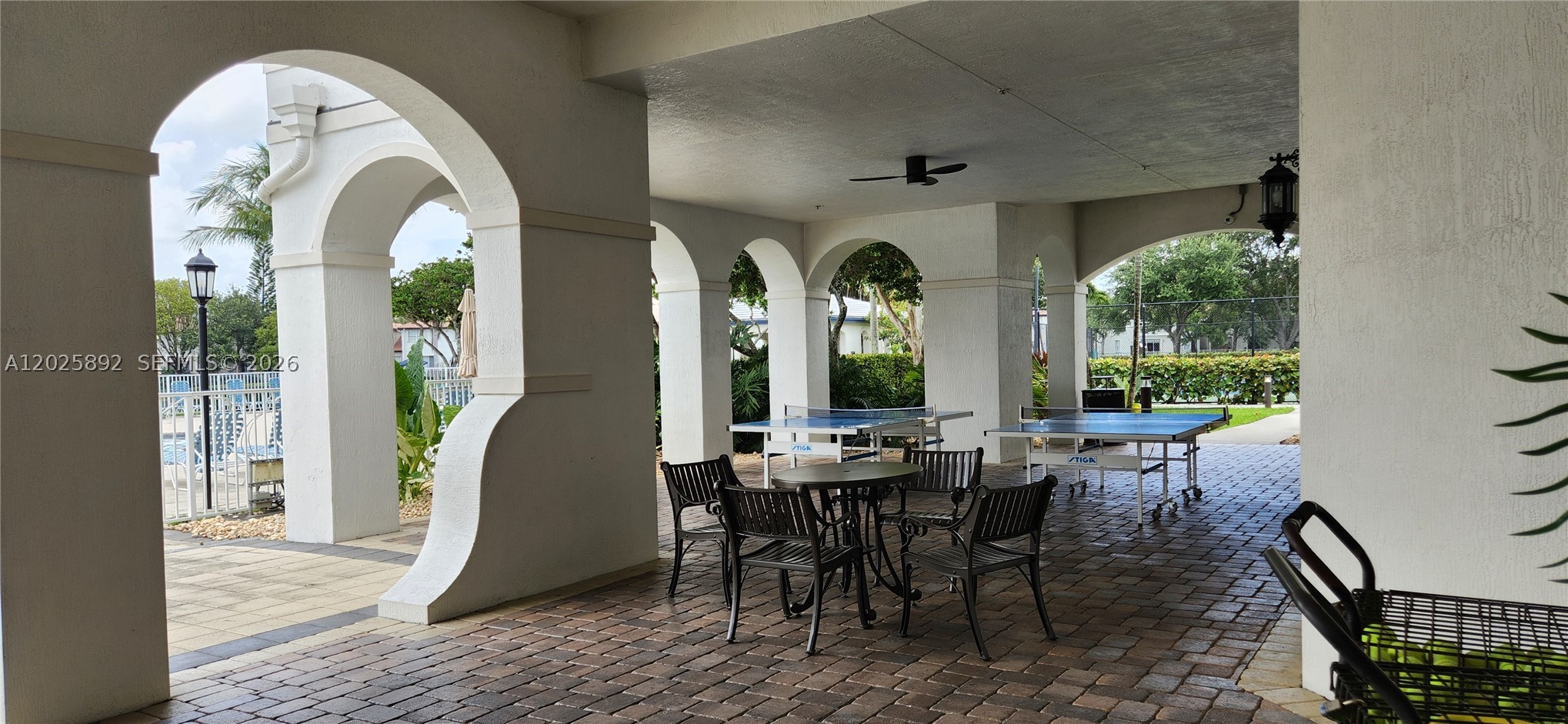 ISLANDS AT DORAL NORTHWES - Residential