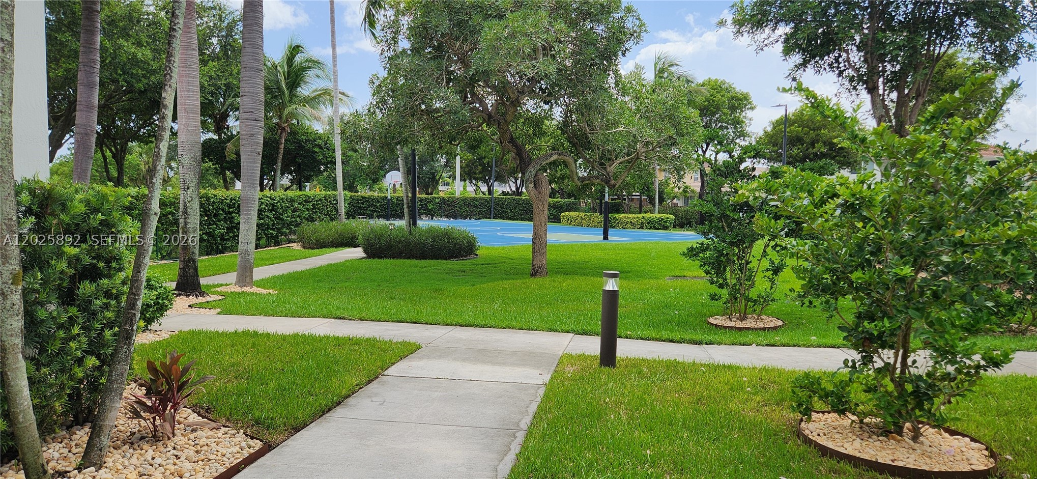 ISLANDS AT DORAL NORTHWES - Residential