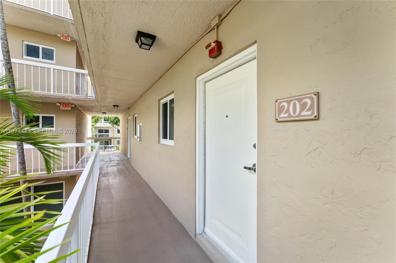 VILLAGE OF KINGS CREEK CO - Residential Lease