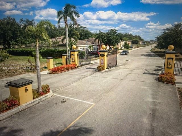 Las Villas at Kenilworth - Residential