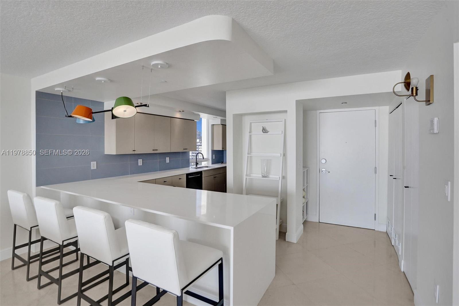 THE COLLINS CONDO - Residential Lease