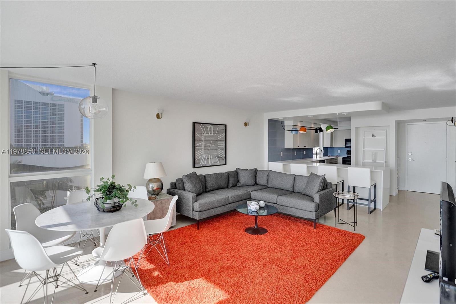 THE COLLINS CONDO - Residential Lease