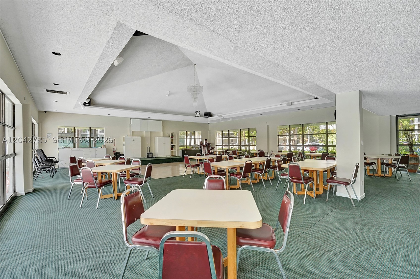 TOWERS OF OCEANVIEW EAST - Residential
