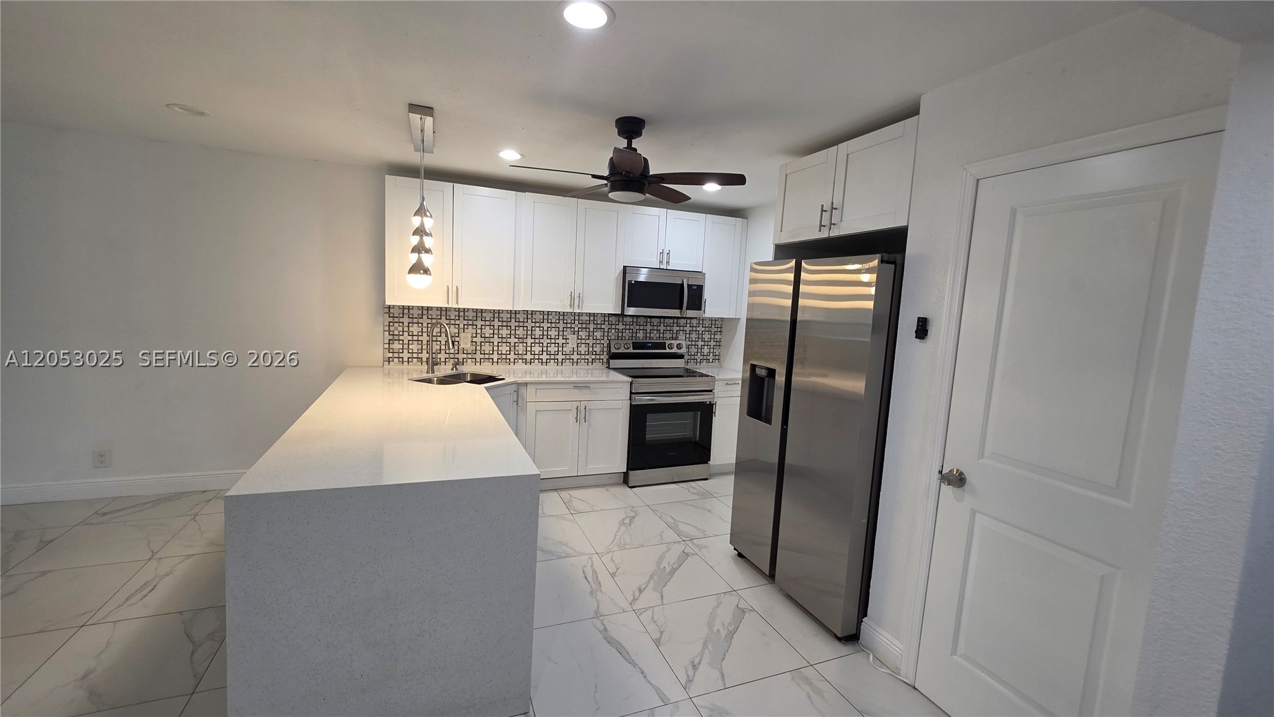 CASTLE APARTMENTS 9 CONDO - Residential Lease