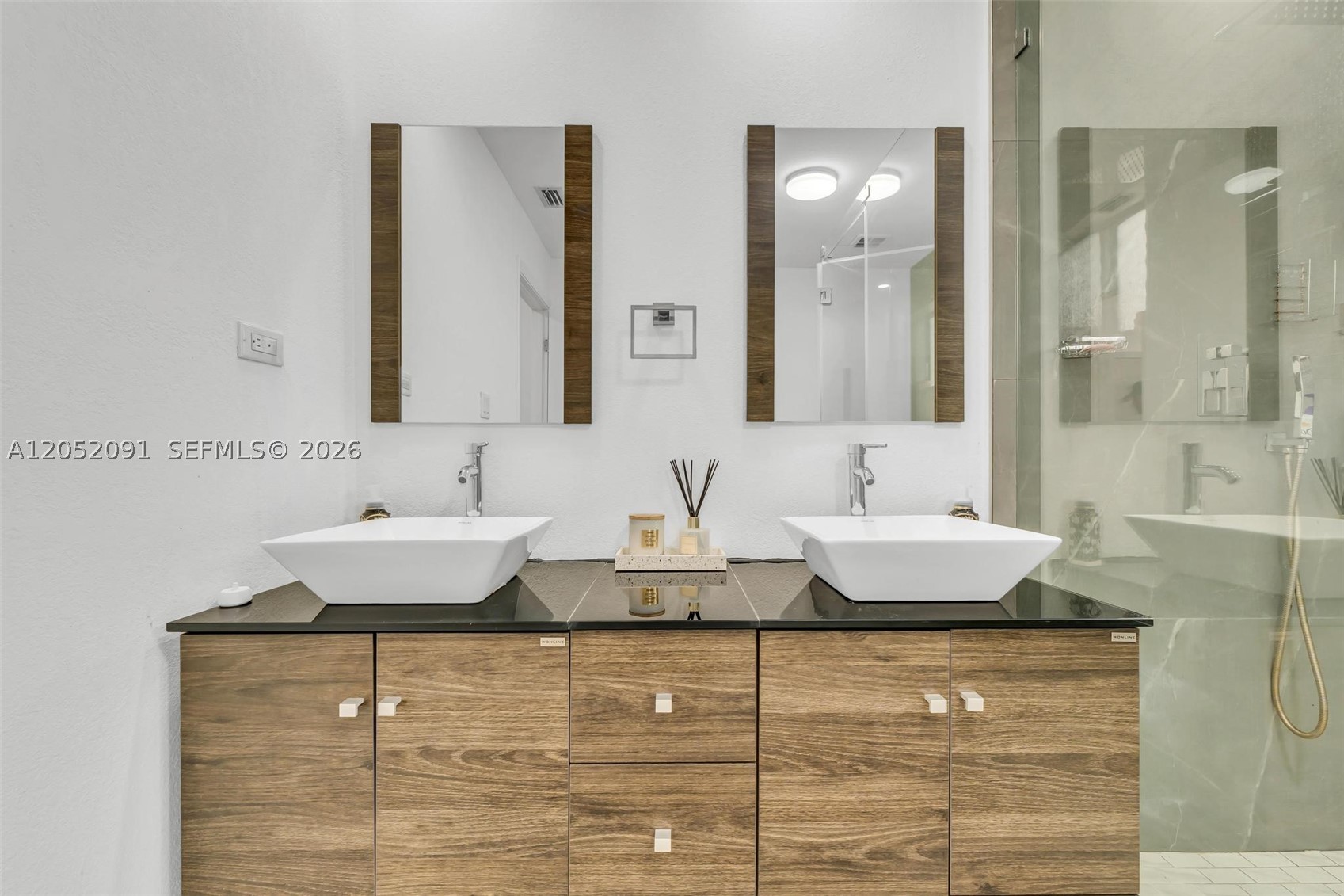 REPLAT OF PORTIONS OF RIC - Residential