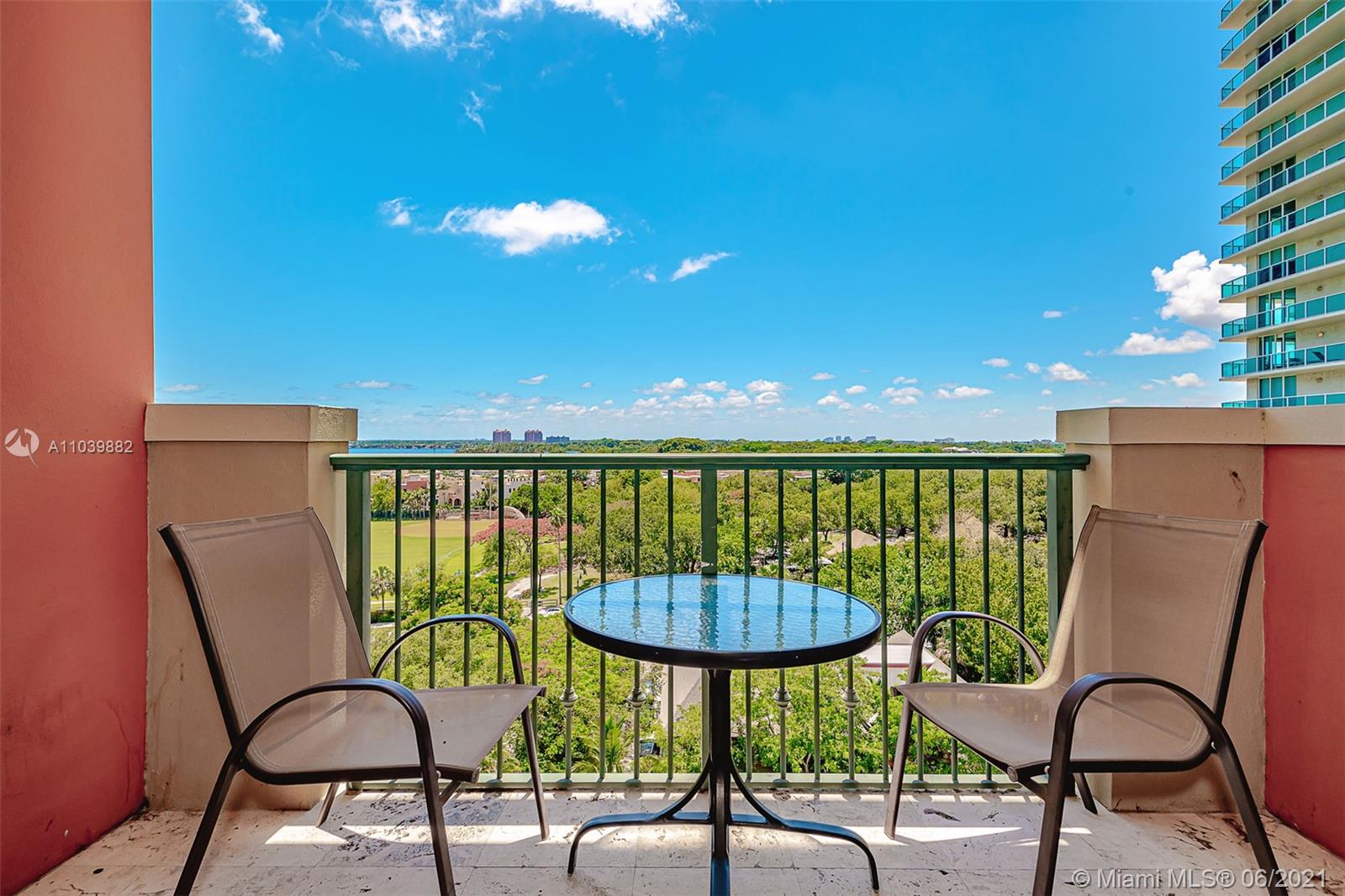 THE MUTINY CONDO - Residential