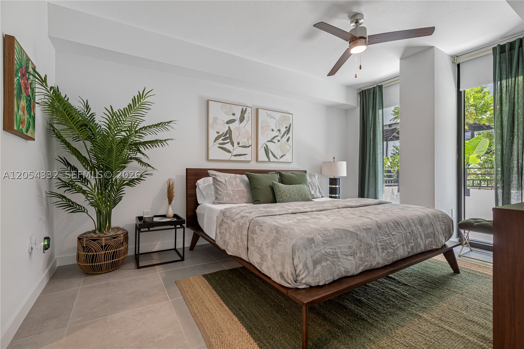 TOWN OF MODELO (DANIA) B- - Residential Lease