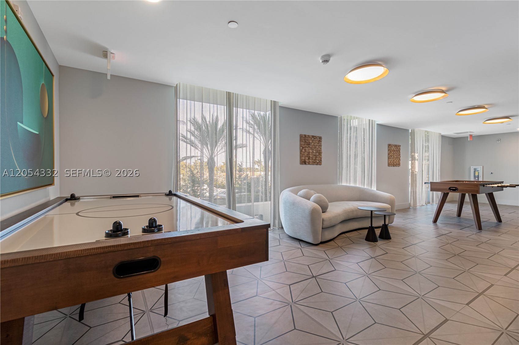 TOWN OF MODELO (DANIA) B- - Residential Lease