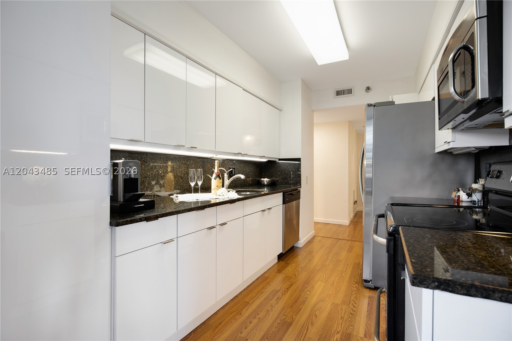 HARBORSIDE AT THE WATERW - Residential