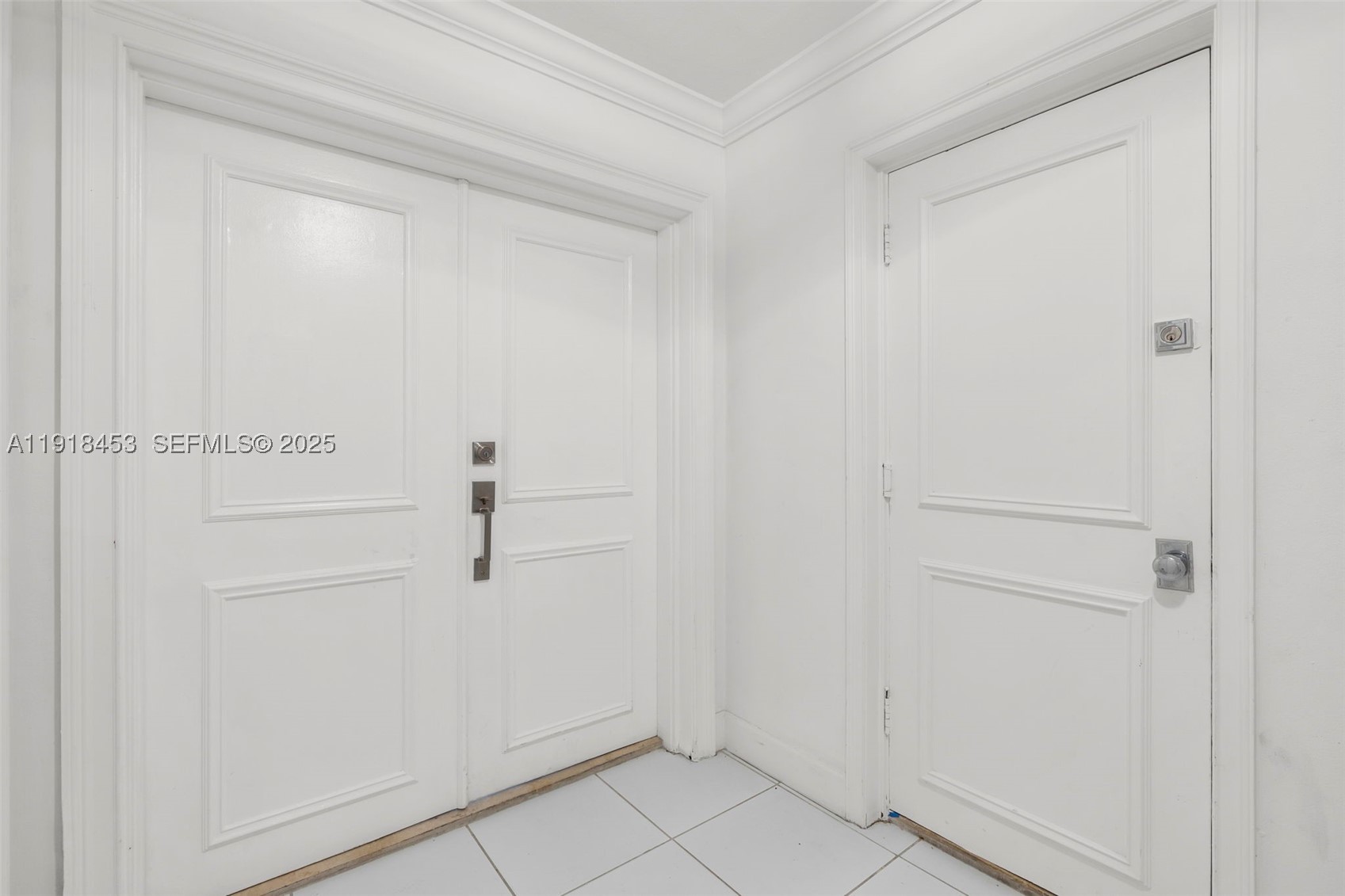 SANDS OF KEY BISCAYNE CON - Residential