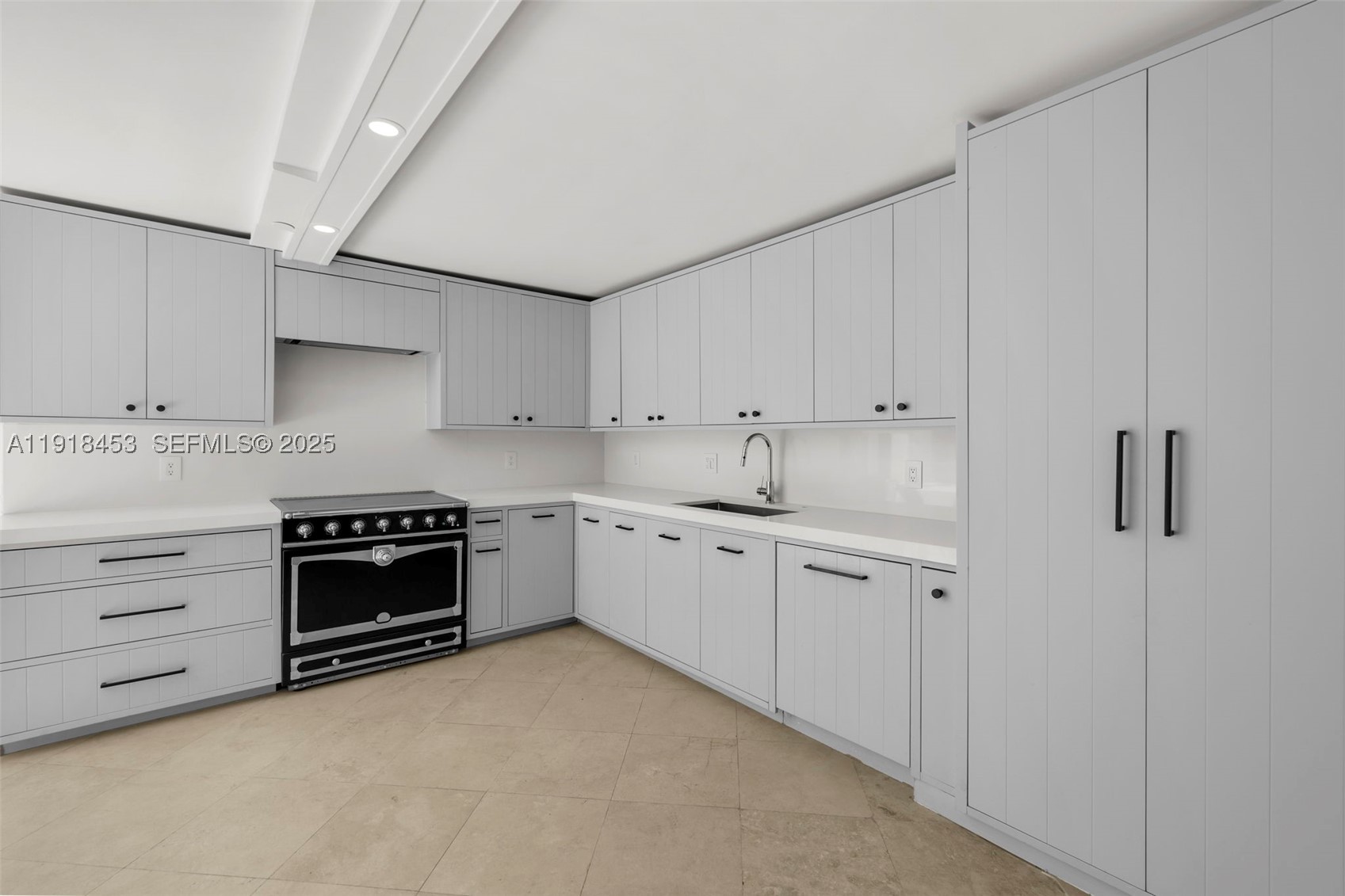 SANDS OF KEY BISCAYNE CON - Residential