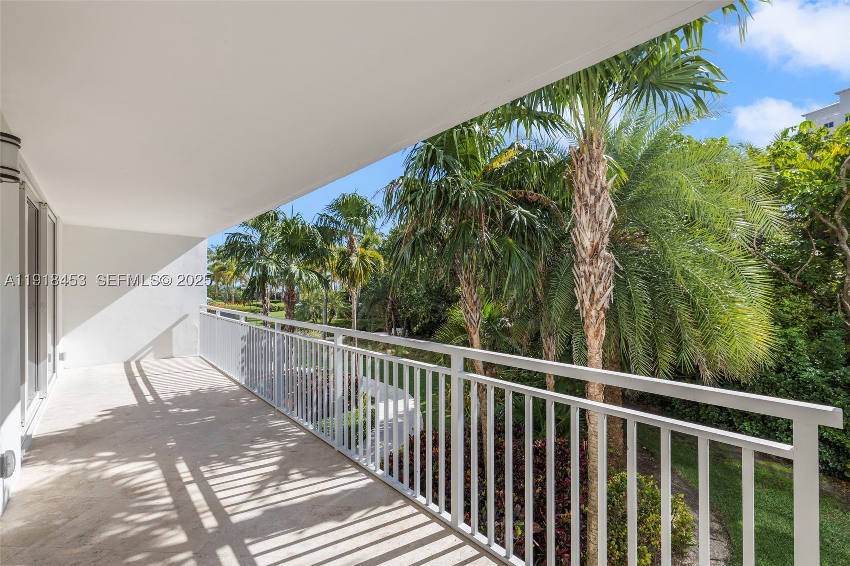 SANDS OF KEY BISCAYNE CON - Residential