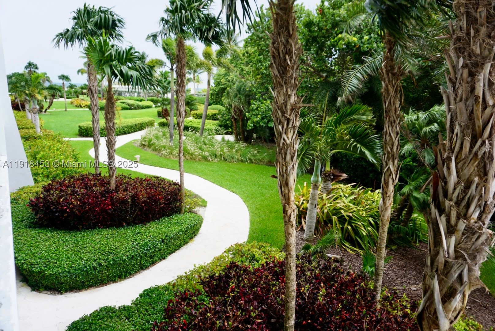 SANDS OF KEY BISCAYNE CON - Residential