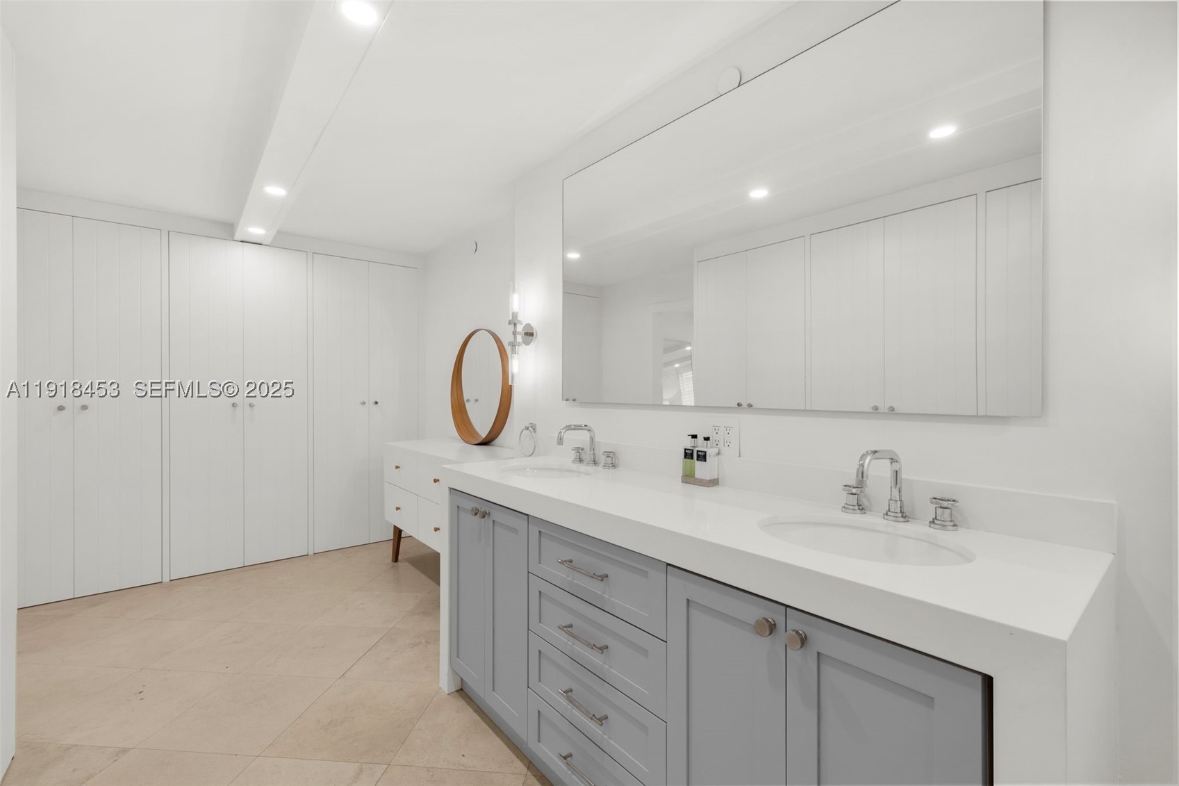 SANDS OF KEY BISCAYNE CON - Residential