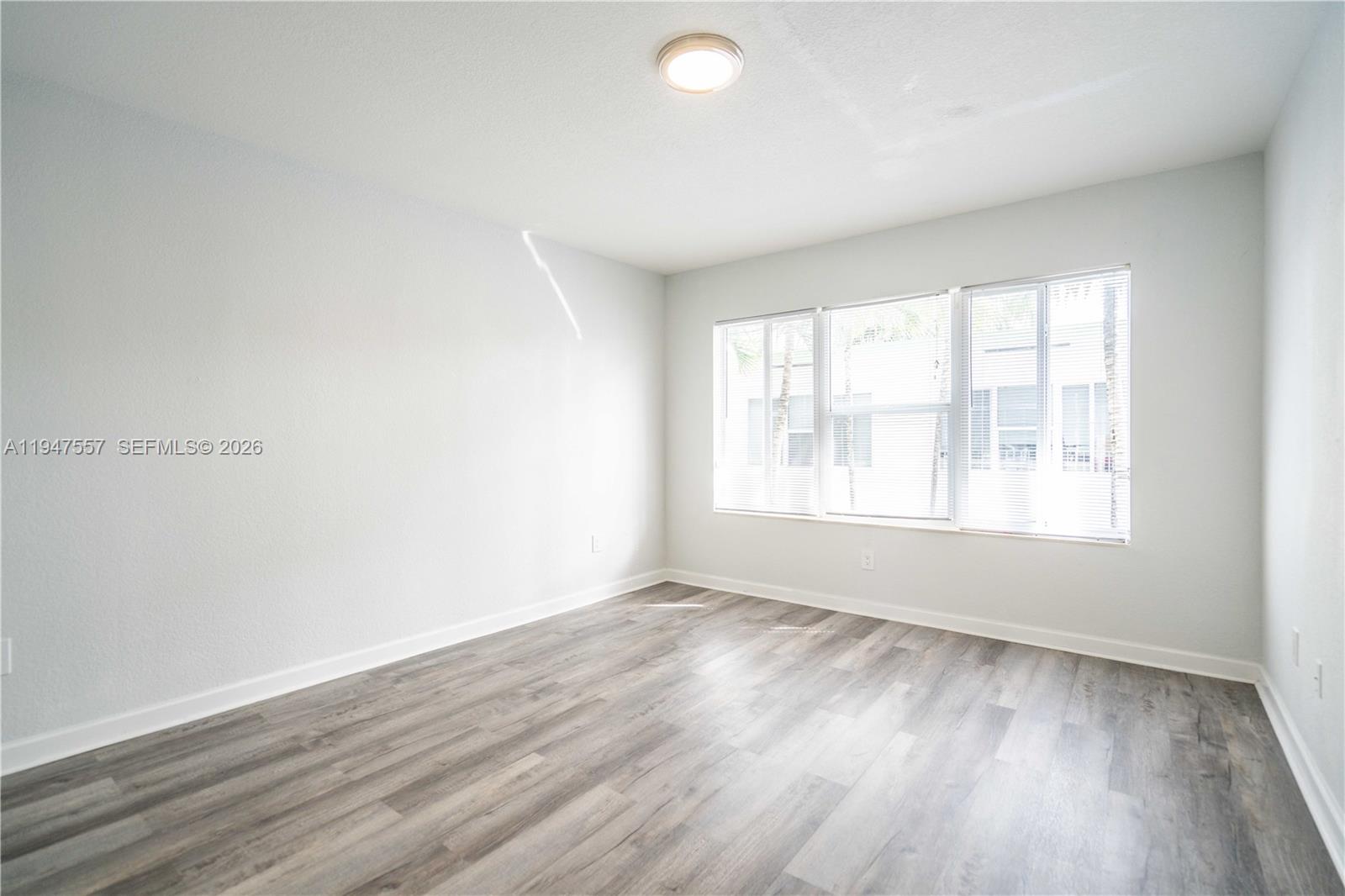 BAYVIEW TOWNHOMES CONDO - Residential Lease