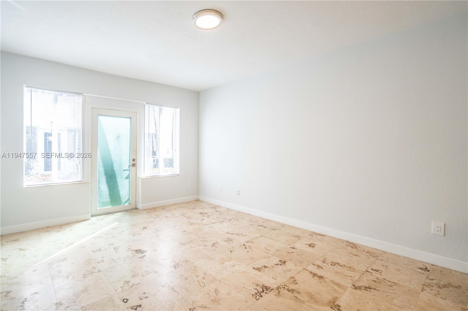 BAYVIEW TOWNHOMES CONDO - Residential Lease