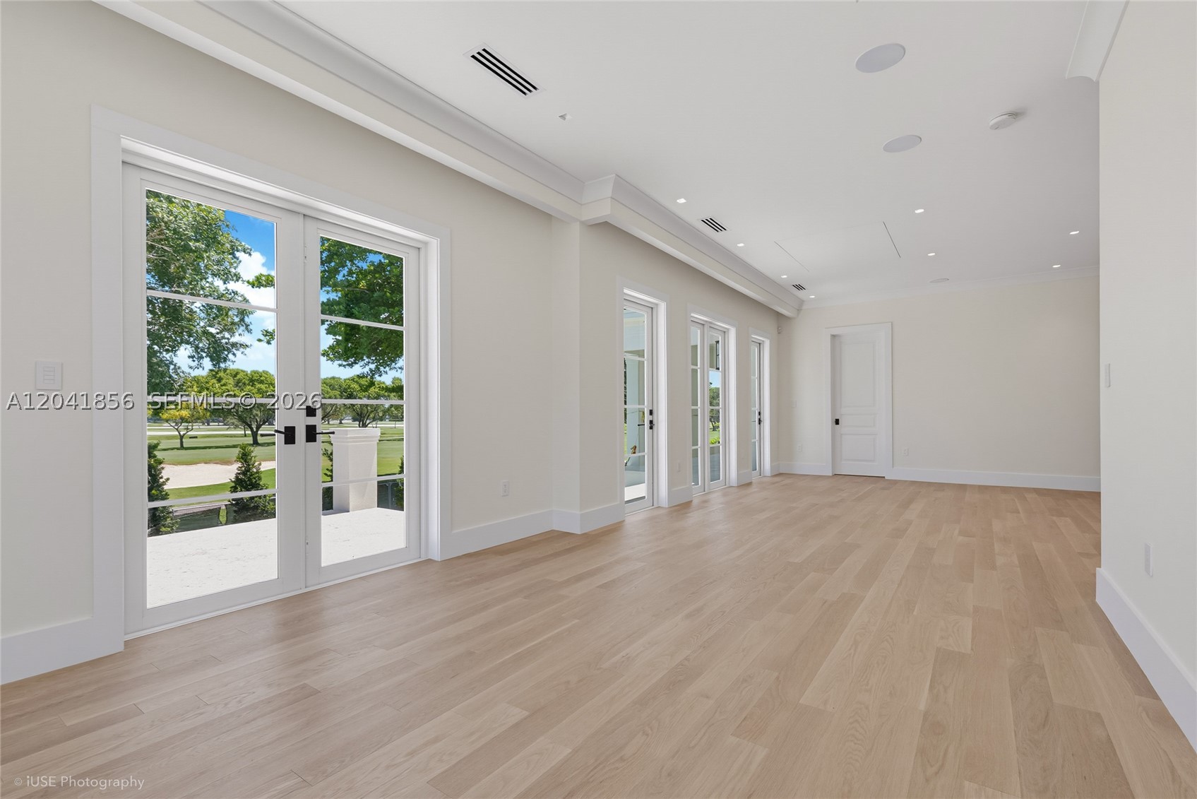 CORAL GABLES COUNTRY CLUB - Residential