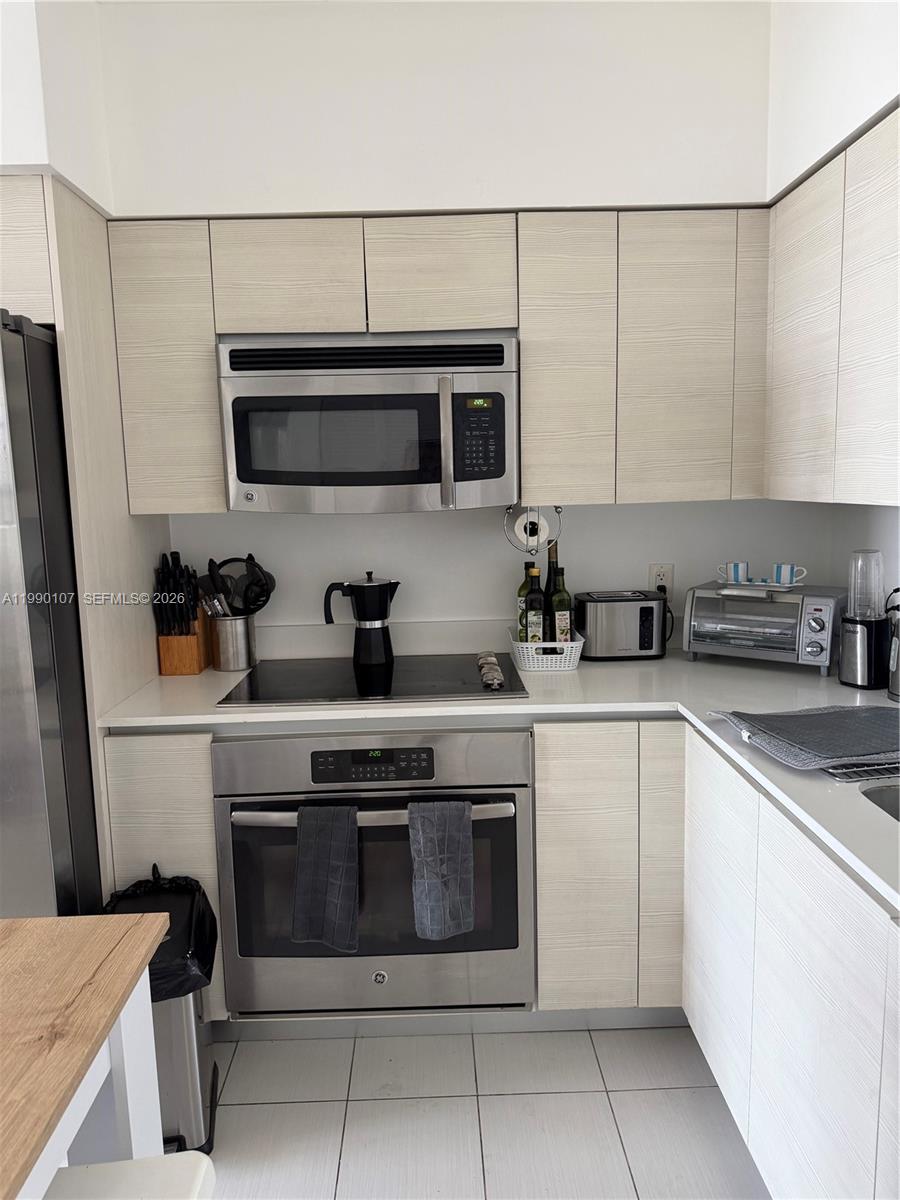 4250 BISCAYNE BOULEVARD C - Residential